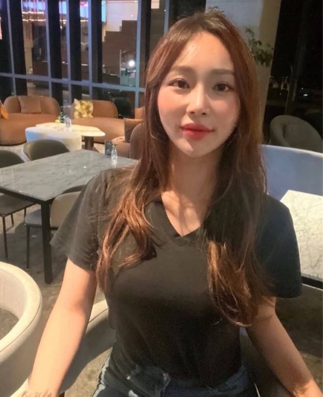 “디엠만 1000개”… 나는솔로 24기 옥순, SNS도 화제 (사진: 24기 옥순 SNS)