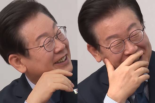 더불어민주당 이재명 대표가 7일 오전 서울 여의도 국회에서 열린 최고위원회의에서 윤석열 대통령의&nbsp;헌법재판소 탄핵심판 6차 변론 영상을 보고 웃고 있다. MBC 보도화면 캡처