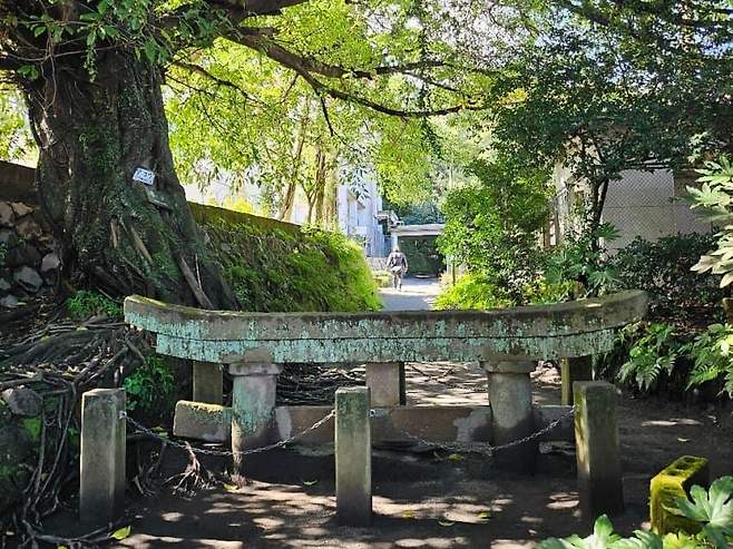 28b9d932da836ff537ee84ec458275687a4e83ca08d6898ecdbf3921339054ac7131