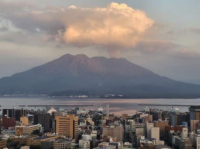 3fb8c32fffd711ab6fb8d38a4789766d8342cd1136b35e760deaa78dcf889a2d532fa90e220249cb48b7135bcb