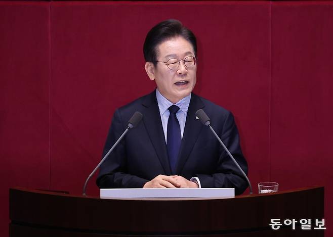 10일 오전 서울 여의도 국회 본회의장에서 이재명 더불어민주당 대표의 교섭단체 대표연설이 열렸다.  장승윤 기자 tomato99@donga.com