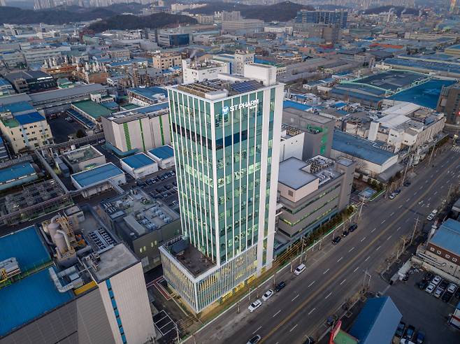 에스티팜의 지난해 잠정 실적이 10일 공개됐다. 사진은 에스티팜 전경. /사진=에스티팜