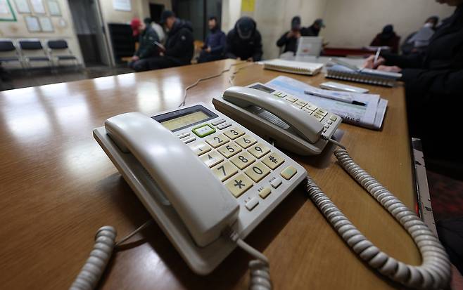 인력 사무소 전화기 [촬영 윤관식]