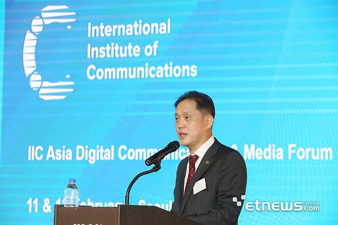 11일 서울 신사동 보코강남서울호텔에서 열린 '아시아 디지털 통신·미디어 포럼'에서 김태규 방송통신위원회 부위원장이 환영사를 하고 있다.