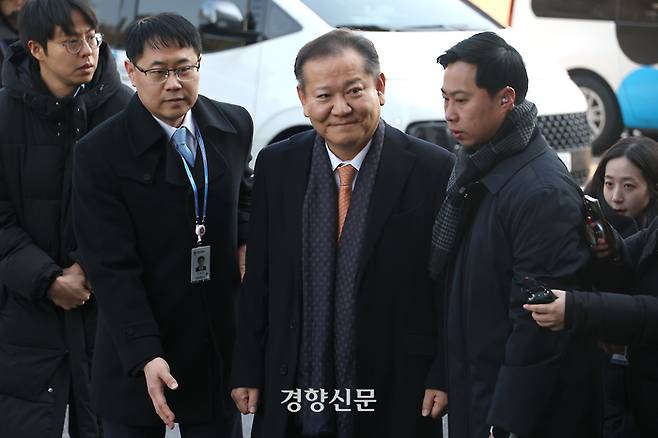 이상민 전 행정안전부 장관이 11일 오전 서울 종로구 헌법재판소에서 열린 윤석열 대통령 탄핵 심판 7차 변론기일에 증인으로 출석하고 있다. 사진공동취재단