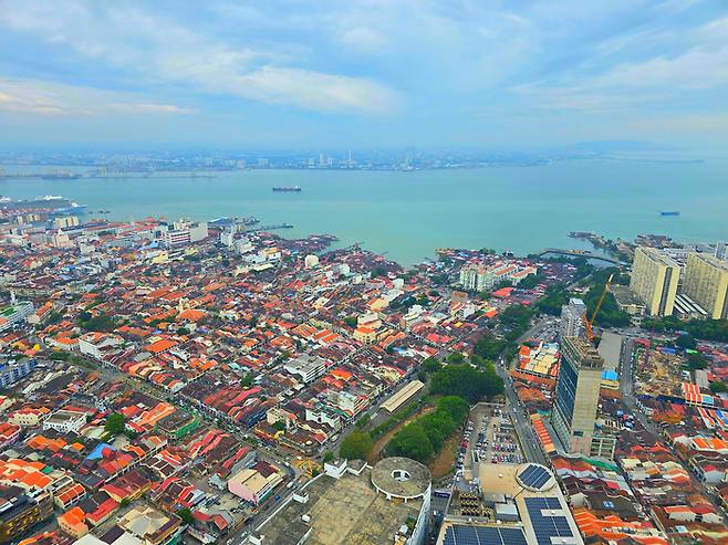 페낭 전경을 볼 수 있는 콤타 타워/ 사진=김혜성 여행+ 기자