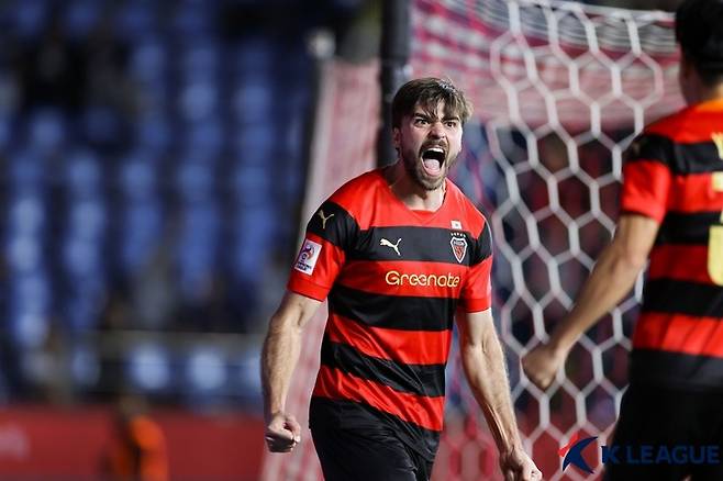 포항에서 뛰던 시절 제카