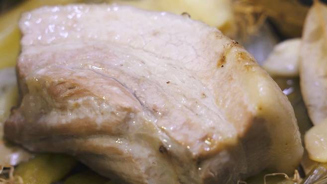 물없이 수육 삶는법