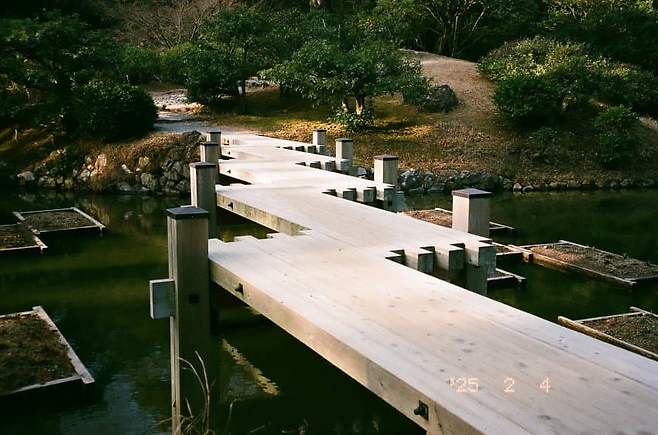 7ded8174bc8b6fff3eef84ec58db343a07ceed0364f9d707cb0a94c2