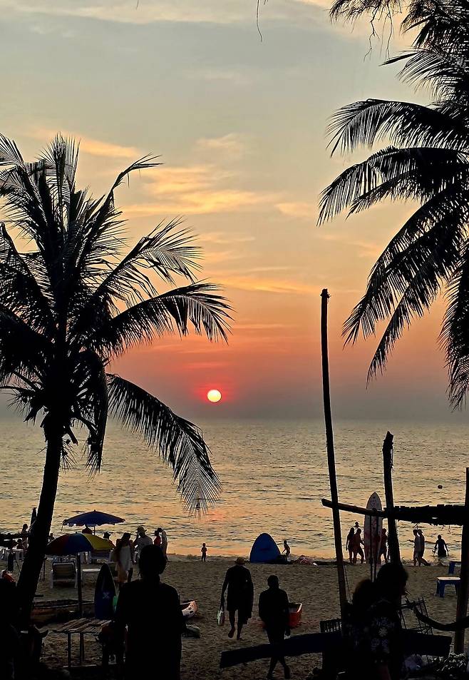 20250120_182425.heic.auto.jpg 태국 푸켓 석양이 진다~