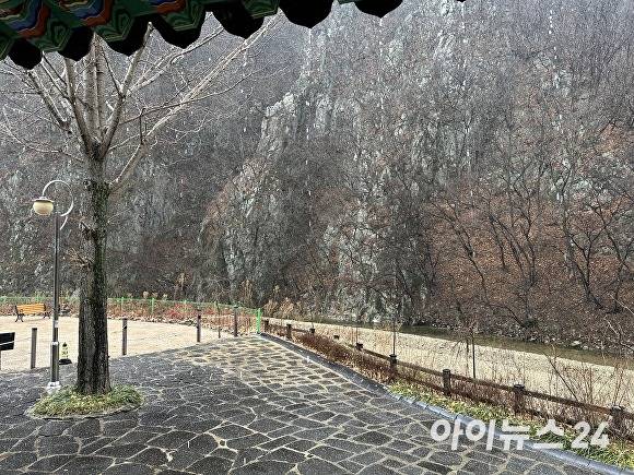 눈 내리는 오어사 풍경 [사진=유나경 기자]