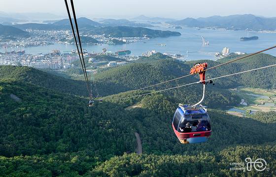 2008년 개장한 통영케이블카는 2023년 적자 39억원을 기록했다. 사진 통영관광개발공사