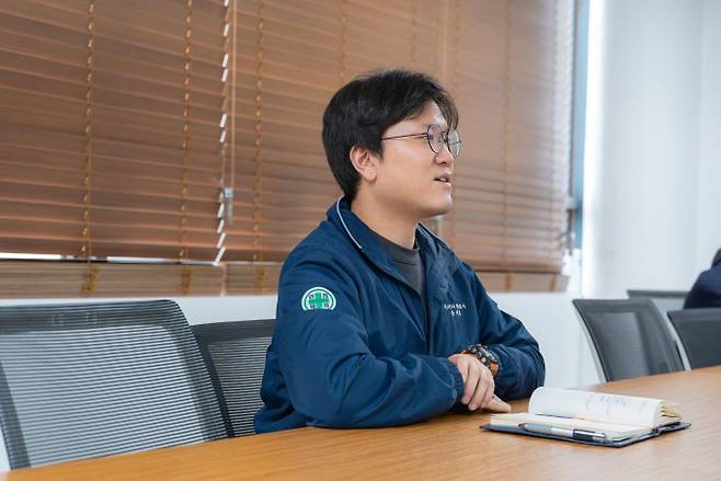 지난달 24일 서울 선릉 SDT 본사에서 윤지원 대표가 인터뷰하고 있다. SDT 제공