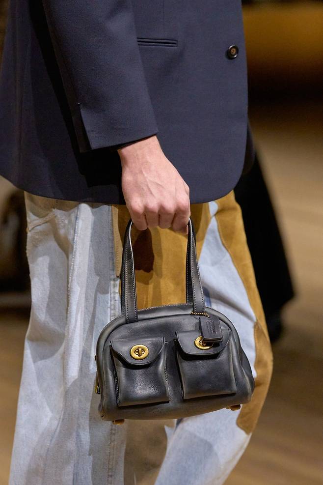 코치 2025 신상 가방