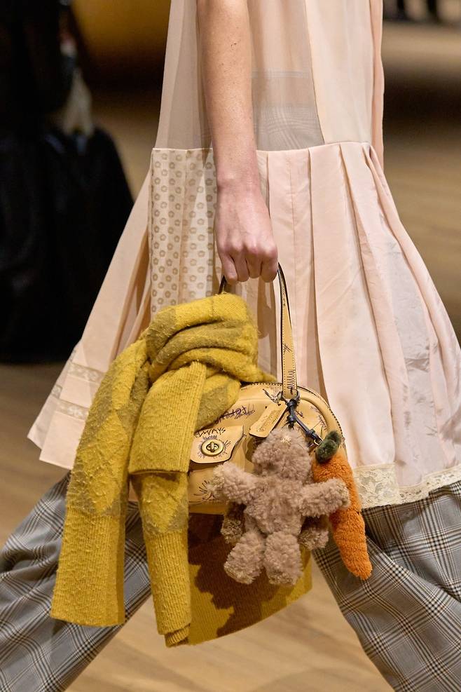 코치 2025 신상 가방