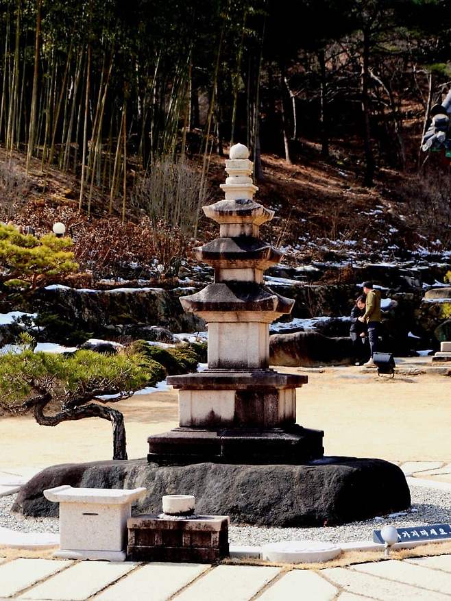 098ef376b58369f72095e69236ef203ebe0fd0806b777cc804