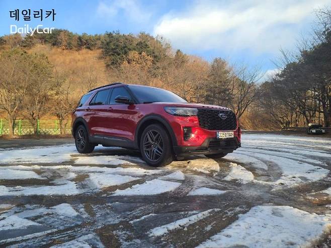 포드 익스플로러