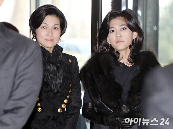 (왼쪽부터) 이서현 삼성물산 사장, 이부진 호텔신라 사장 [사진=아이뉴스24 DB]