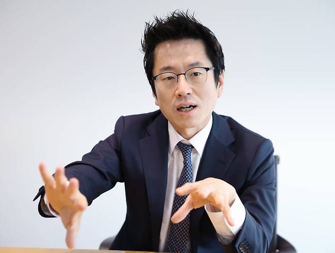 김이동 삼정KPMG 재무자문부문 대표가 17일 서울 역삼동 사무실에서 본지와 인터뷰하고 있다. 이솔 기자