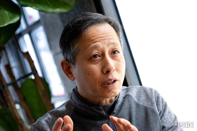 2월5일 구교형 한국복음주의교회연합 회장이 <시사IN>과 인터뷰하고 있다.