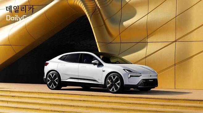 폴스타, 폴스타 4 (한국자동차전문기자협회, 대한민국 올해의 차, 올해의 디자인)