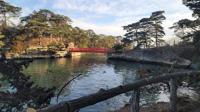 7fed8273b5836af151ee82e04f8071731c66a884c3ec72bbbd2885371dcb37b7