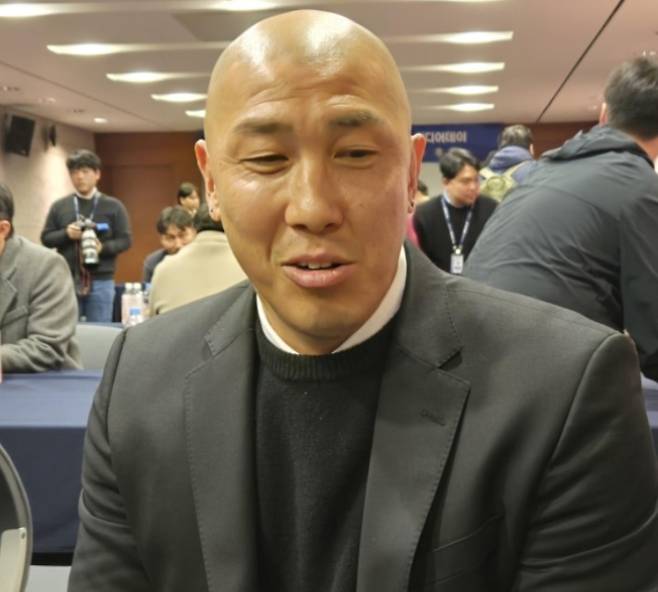 19일 K리그2 개막 미디어데이가 열린 서울 마포구 누리꿈스퀘어에서 취재진을 만난 차두리 감독. 연합뉴스