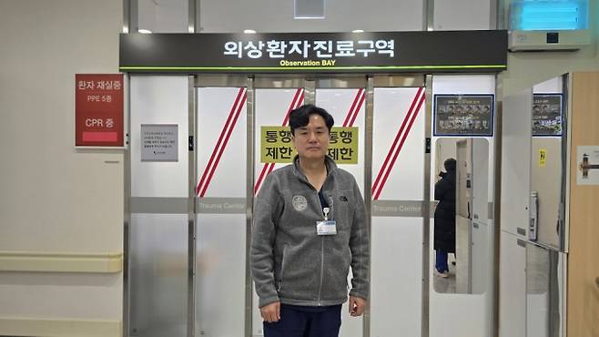 정경원 아주대병원 외상외과 교수(권역외상센터장)가 동아사이언스와 인터뷰를 하고 있다. 문세영 기자.