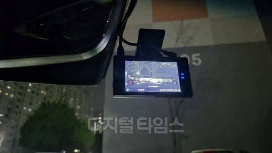 네이비게이션이 설치된 자동차 내부.     디지털타임스 DB