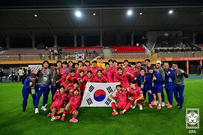[서울=뉴시스] 이창원 감독이 지휘하는 20세 이하(U-20) 남자 축구대표팀. (사진=대한축구협회 제공) *재판매 및 DB 금지