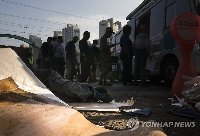 취약계층 결핵검진  [연합뉴스 자료사진]