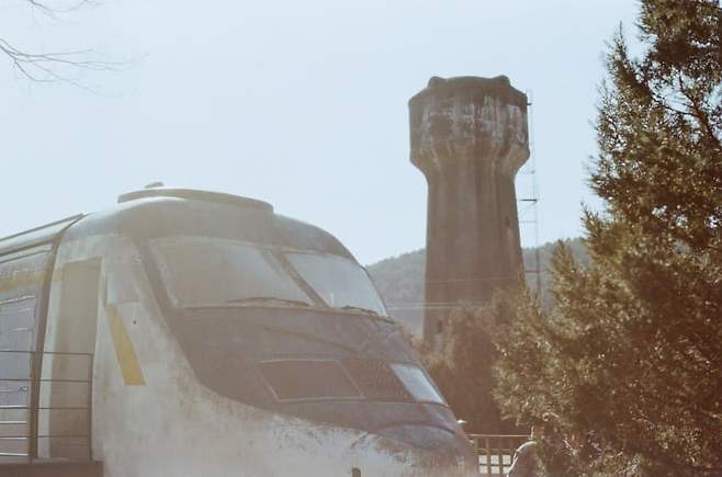 24b0d121e0ed6bf420b5c6b236ef203e13e864445102cc71db