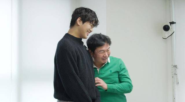 '아빠! 어디가?'로 큰 사랑을 받았던 배우 이종혁의 아들 이준수가 깜짝 근황을 공개한다. SBS 제공