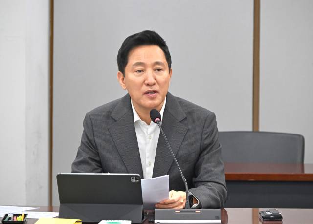 ▲오세훈 서울시장이 7일 서울 중구 서울시청에서 열린 'AI와의 동행을 위한 정례간부회의'에서 발언하고 있다. ⓒ연합뉴스