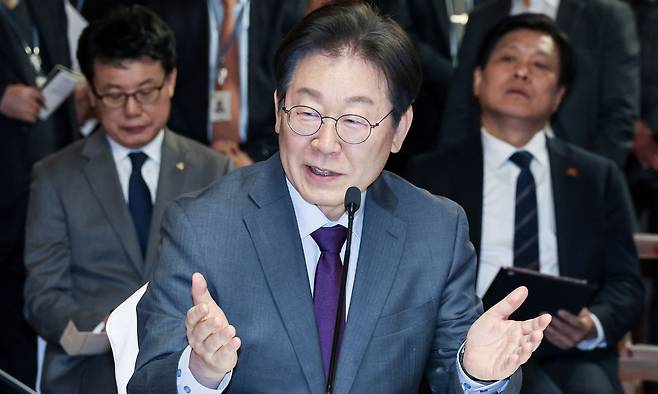 더불어민주당 이재명 대표가 20일 오후 국회 사랑재에서 열린 여야정 국정협의회 첫 회의에서 발언을 하고 있다. 국회사진기자단