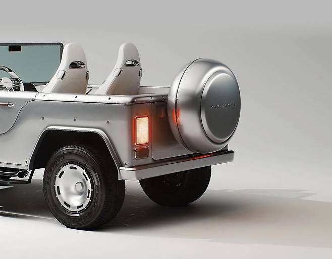 밴 다릴 워 트럭