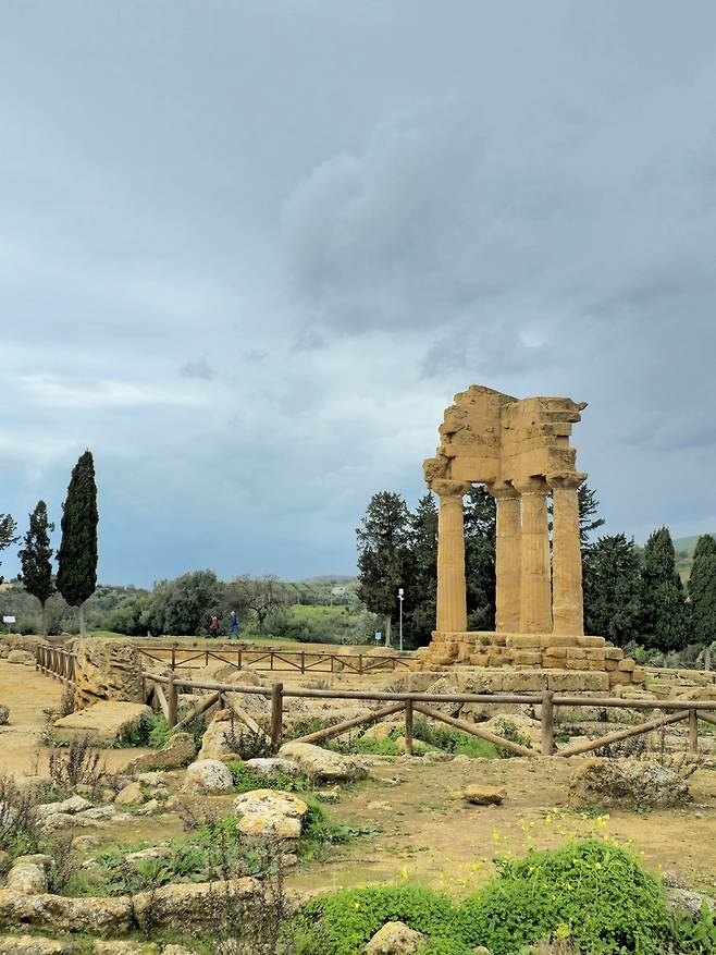 디오스쿠리 신전.