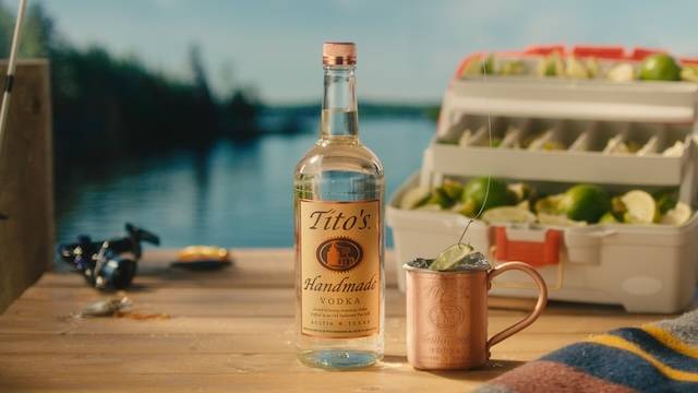 하이트진로가 출시한 미국 보드카 '티토스'. / 사진=하이트진로