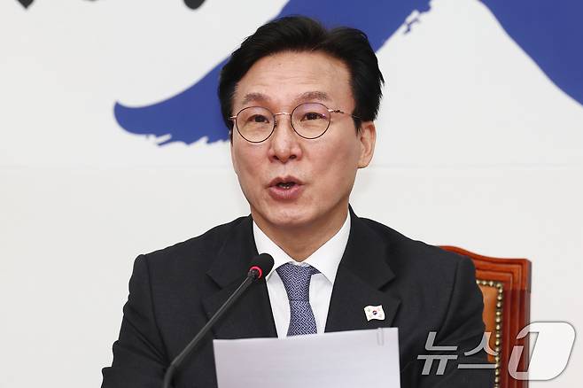 김민석 더불어민주당 최고위원이 23일 오전 서울 여의도 국회에서 기자간담회를 하고 있다. 2025.2.23/뉴스1 ⓒ News1 김민지 기자