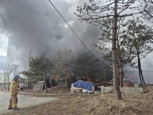 화재현장 [경기소방본부 제공. 재판매 및 DB 금지]