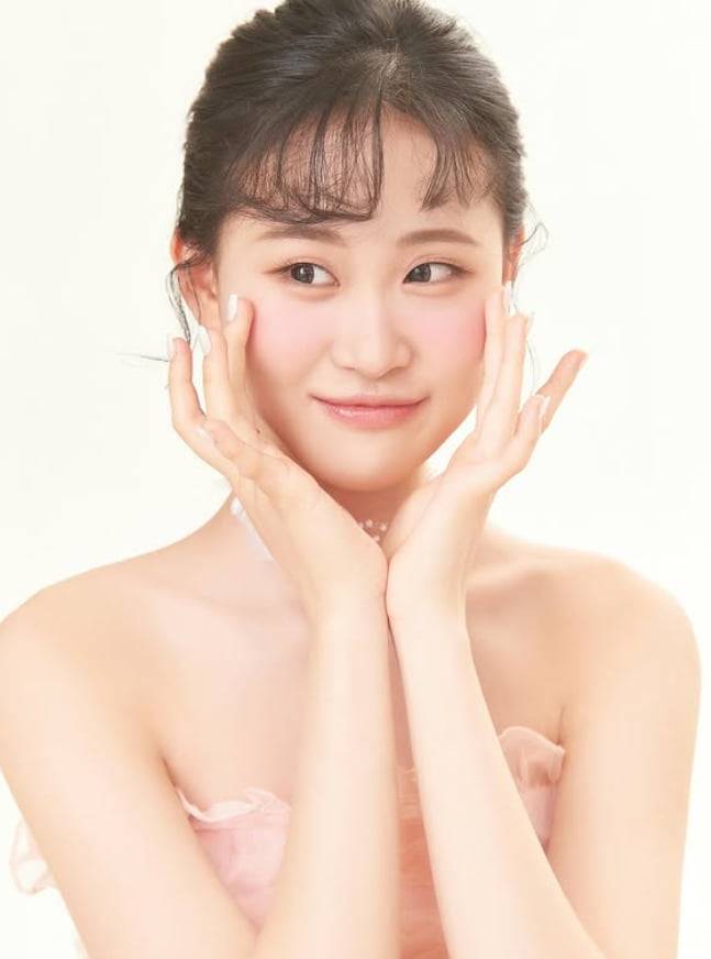 김다현