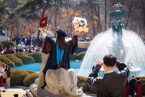 더 넓은 세상을 향해 [경희대학교 제공. 재판매 및 DB 금지]