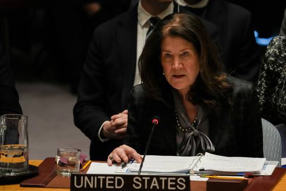 도로시 셰이 유엔주재 미국 차석대사가 24일(현지시간) 미국 뉴욕 유엔본부에서 열린 유엔 안보리 회의에서 연설하고 있다. 로이터=연합뉴스