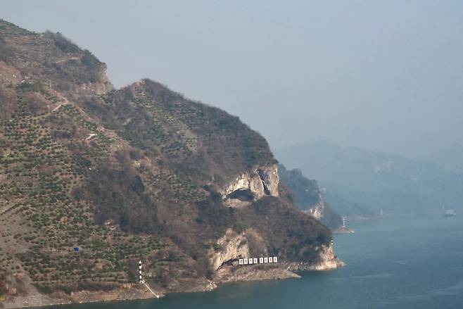 중국 디자이너 과칭산이 포착한 '강아지산'의 모습. /AP통신