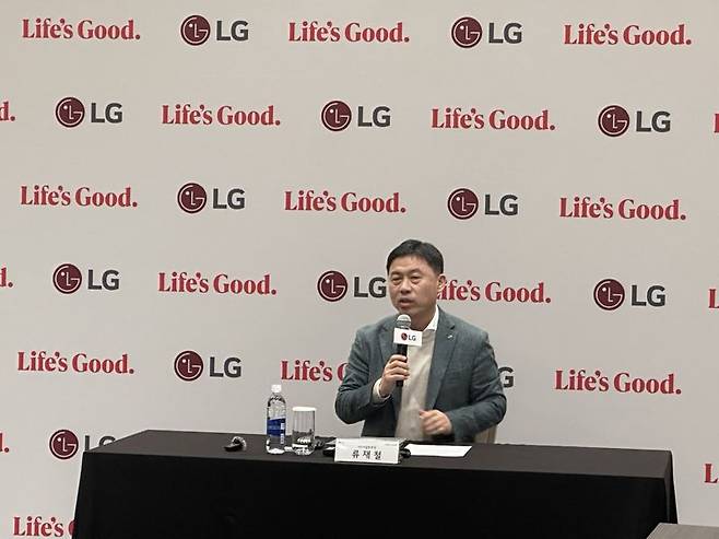 LG전자 HS사업본부장 류재철 사장이 25일(현지시간) DCW 2025가 열리는 미국 네바다주 라스베이거스에서 기자간담회를 열고 B2B·고효율·AI 홈을 중심으로 세계 최대 프리미엄 가전 시장 미국에서 확고한 리더십을 이어갈 것이라고 밝혔다. 사진=홍창기 기자