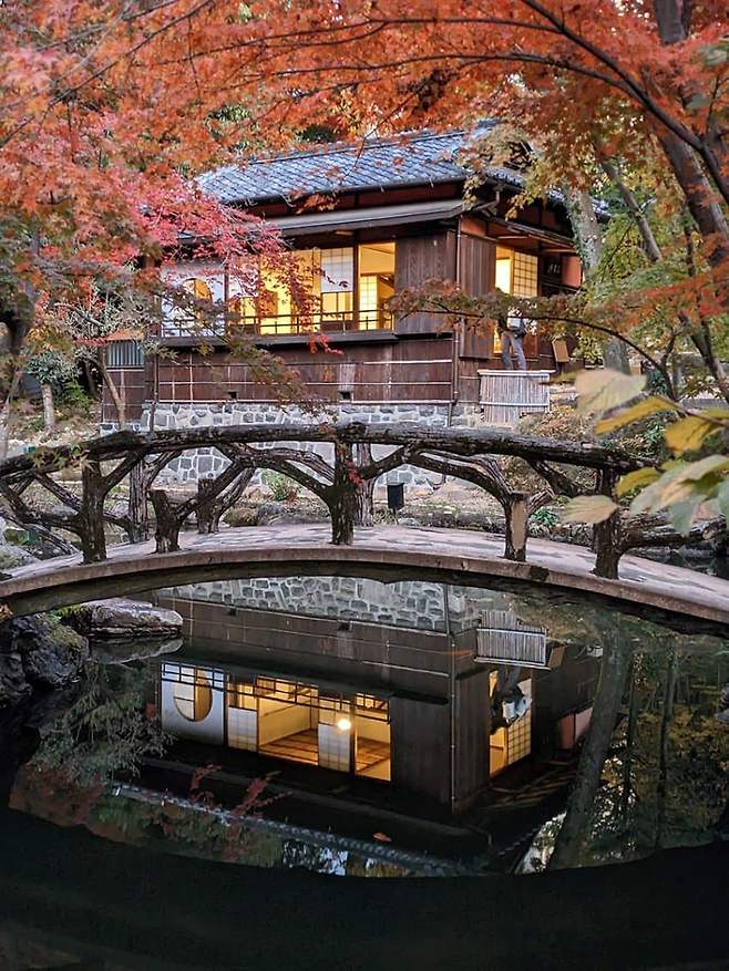 79bcd120bcd061a26fea85e241d7273919e21ea4b20589bafa9686ce95a0958e0977a984026f546c861f555b64ca533105