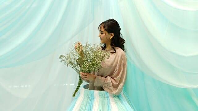 해당 렌즈로 촬영한 인물 예제 사진.