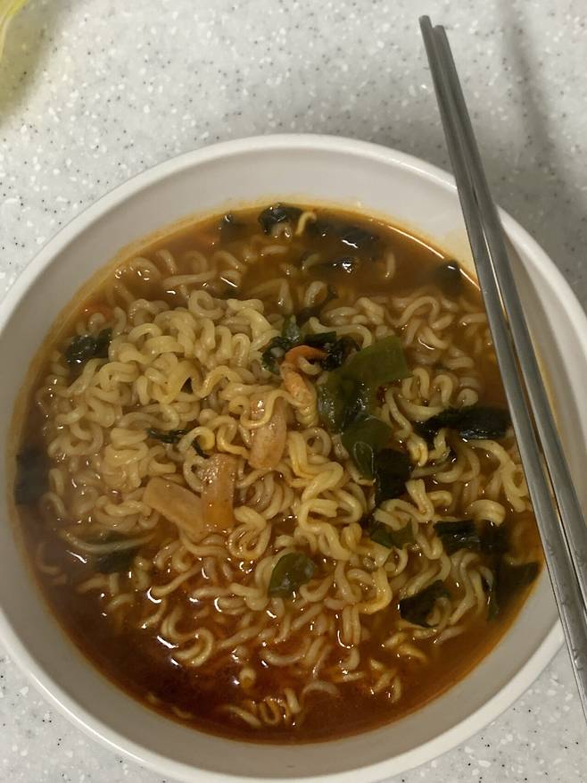 IMG_7469.jpeg 이번에 재출시한 농심 \'새우탕면 봉지\' 먹어본 후기