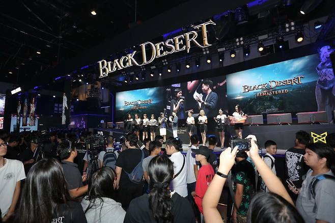 ▲ 태국 게임쇼에서 현지 팬들과 소통에 집중한 '검은사막'