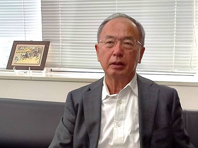 가토리 요시노리(鹿取克章) 일한문화교류기금 이사장(LSH 아시아 장학회장)이 26일 머니투데이 더300(the300)과의 인터뷰를 통해 "한일 관계는 양국에 필수적이며 다른 선택지는 있을 수 없다"면서 "역사 문제라는 잠재적 불안정 요인이 존재하지만 한일 시민이 정치적으로 어려운 상황에 빠져도 현재의 좋은 흐름을 과거와 같이 되돌릴 수 없도록 긴밀히 노력할 필요가 있다"고 밝혔다. 이번 인터뷰는 지난달 일본 현지 취재를 계기로 대면과 서면 방식으로 함께 이뤄졌다. / 사진=일한문화교류기금